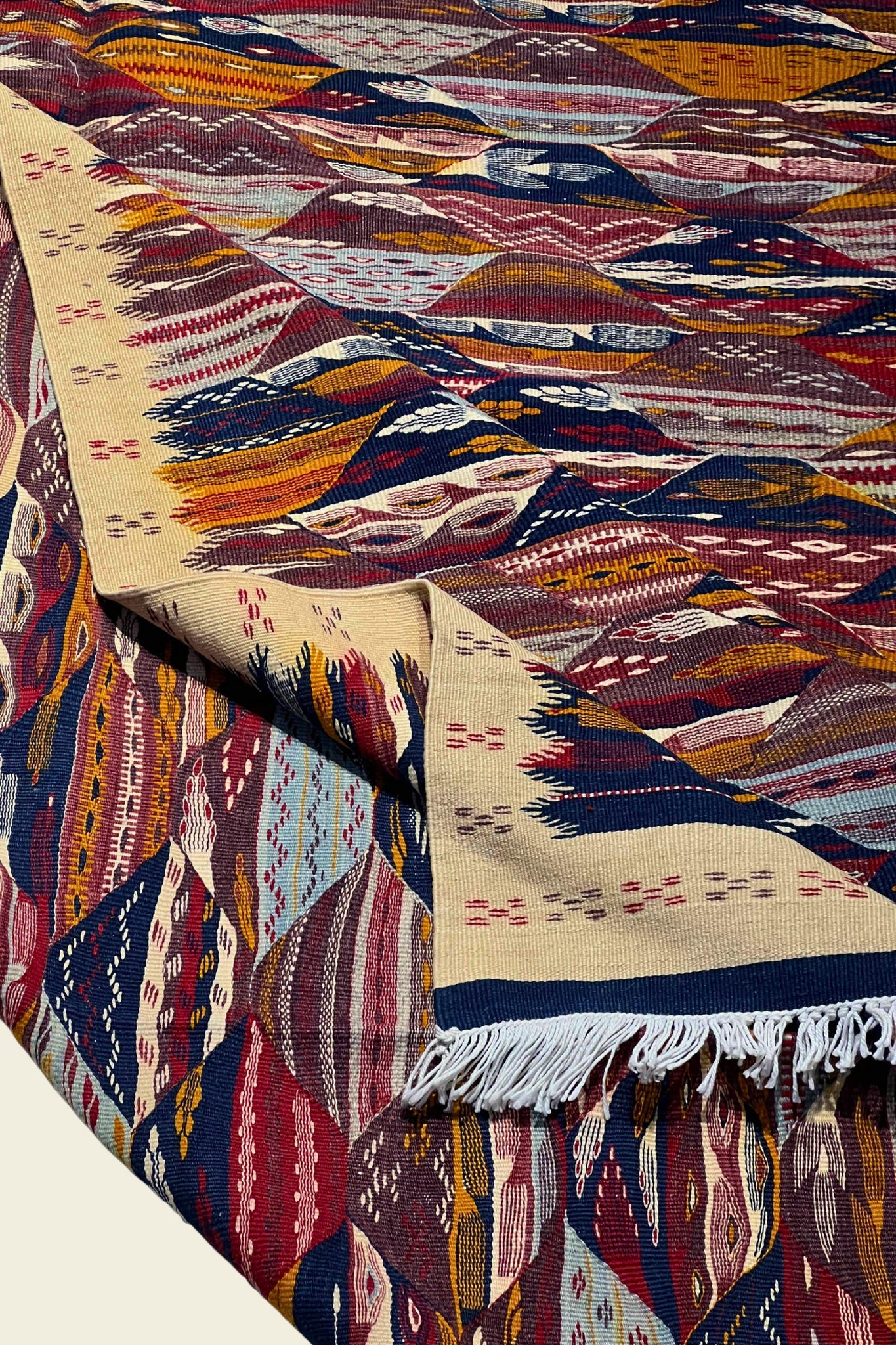 KILIM MOROCCAN RUG - KL106 - 4'11" X 8'8" Dar Bouchaib Marrakech carpet Rugs Of Morocco