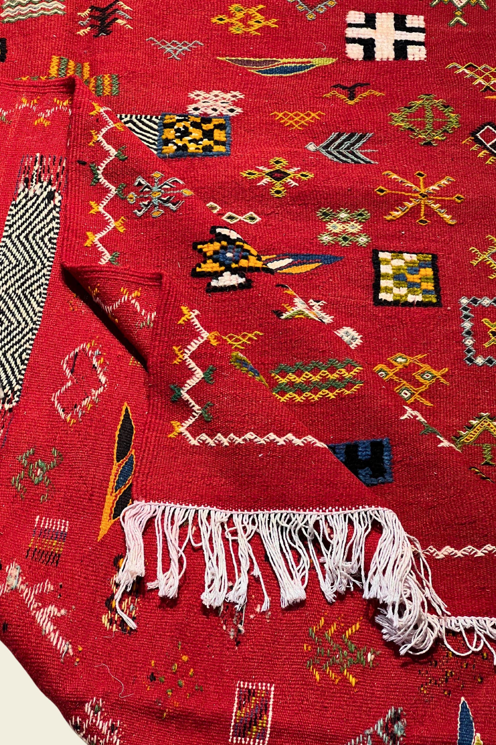 KILIM MOROCCAN RUG - KL114 - 4'11" X 8'0" Dar Bouchaib Marrakech Carpets Rugs Of Morocco